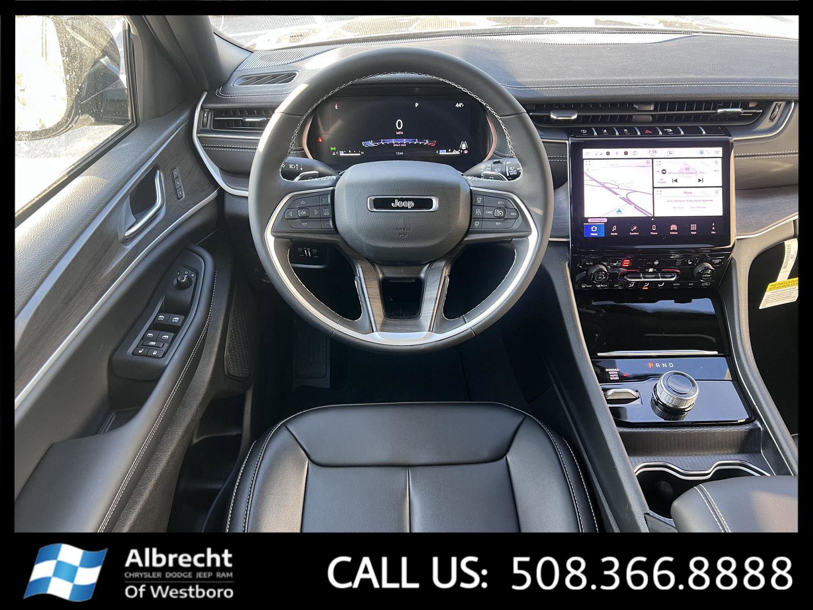 New 2025 Jeep Grand Cherokee Limited w/ Trailer Tow Package image 20