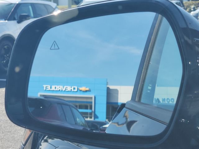 Used 2022 Kia Carnival EX image 25