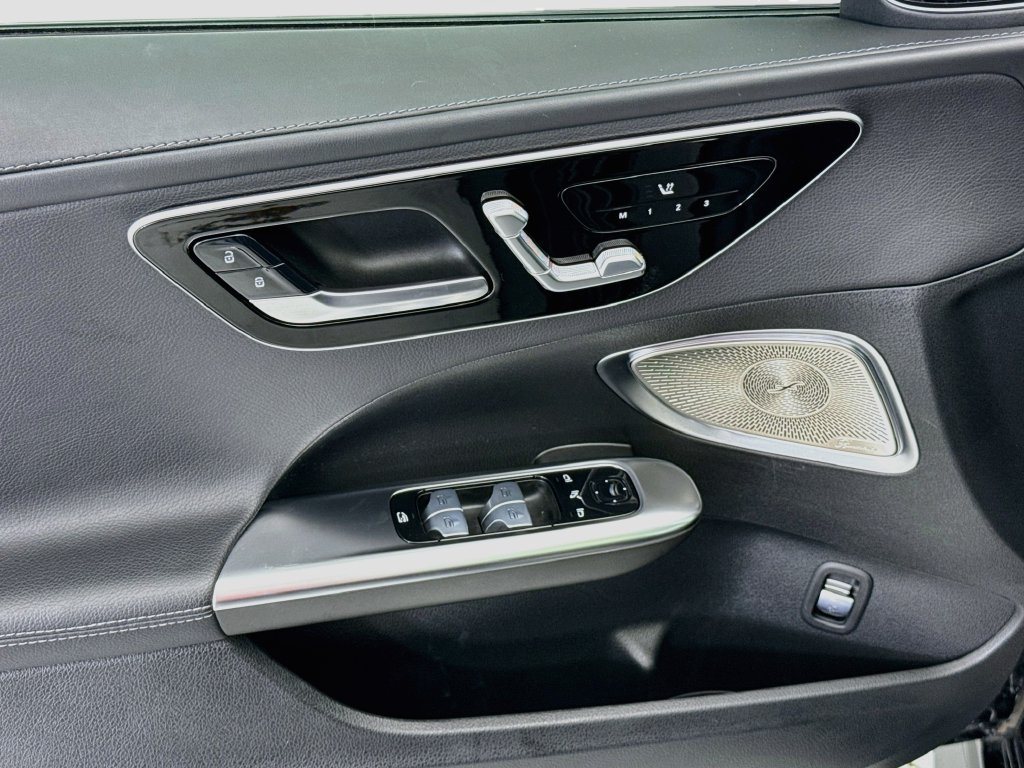 Certified 2024 Mercedes-Benz C 300 4MATIC Sedan image 22