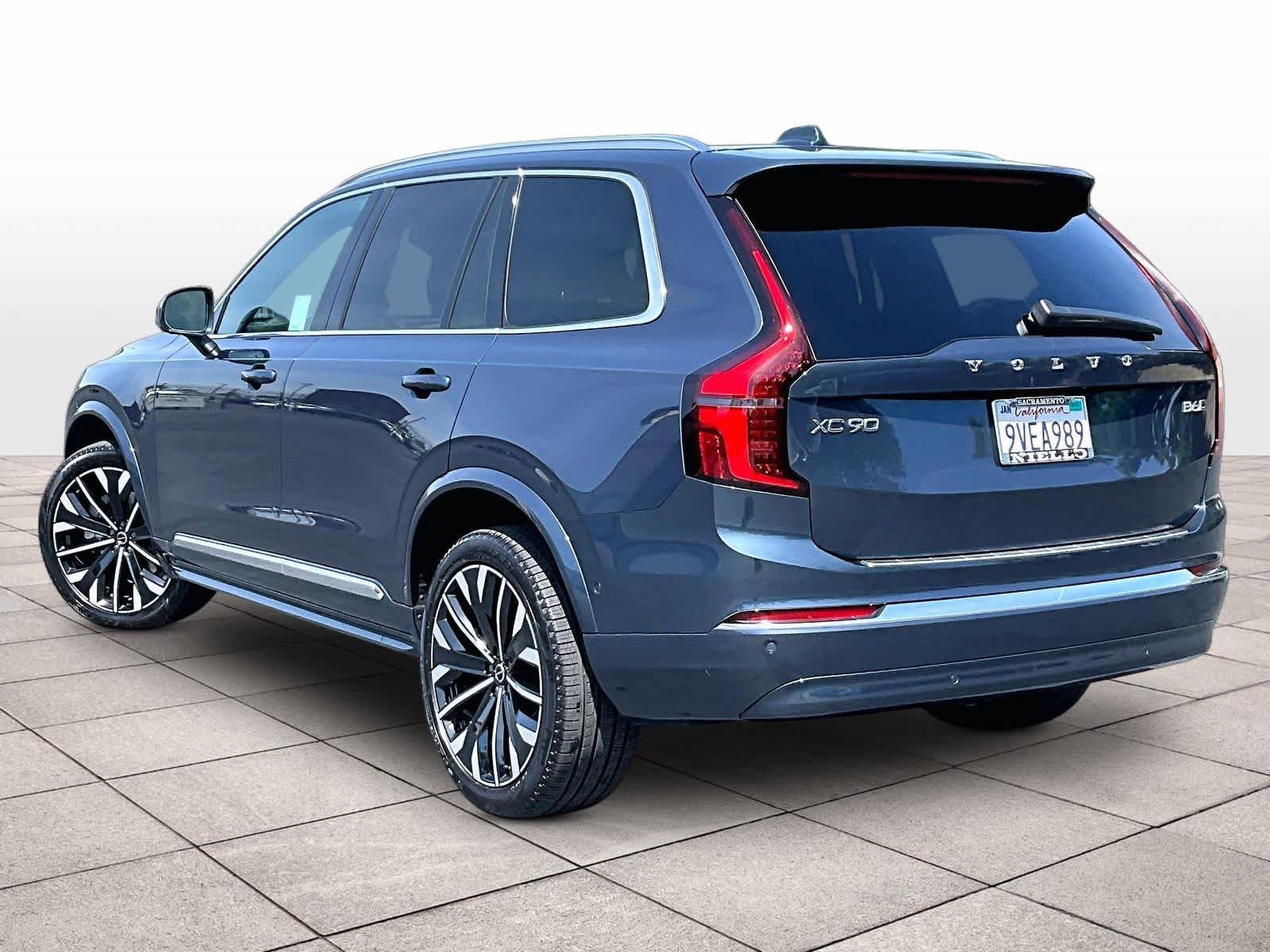 Used 2026 Volvo XC90 B6 Plus w/ Protection Package Premier AWD/4WD image 14