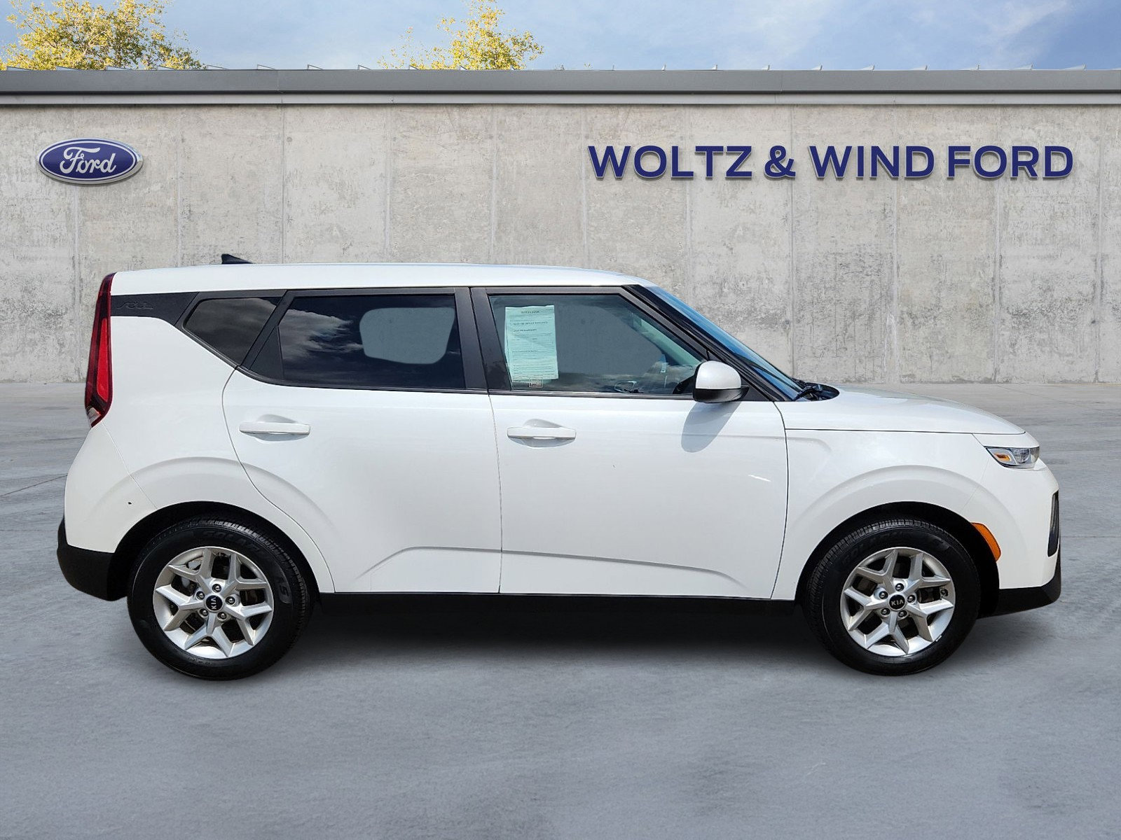Used 2020 Kia Soul S FWD image 7