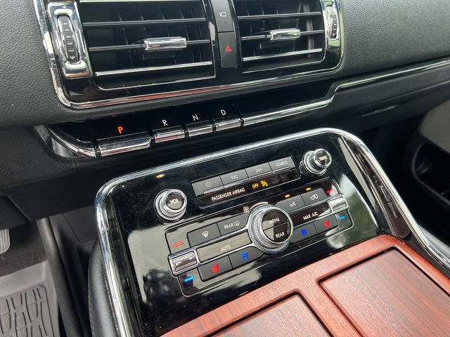 Used 2021 Lincoln Navigator Reserve AWD/4WD image 34