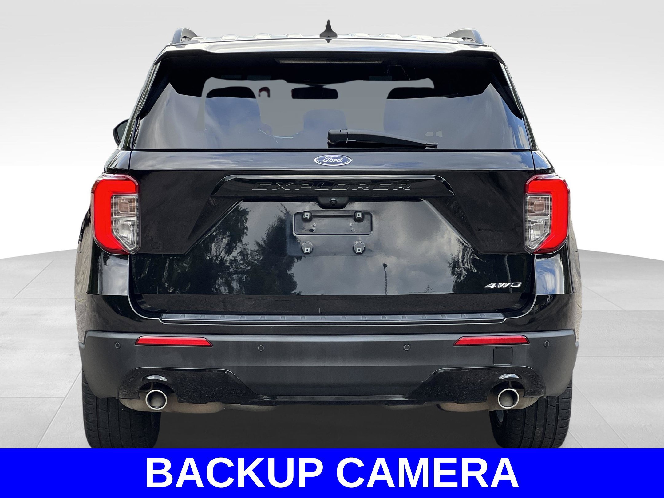 Used 2023 Ford Explorer ST-Line AWD/4WD image 8
