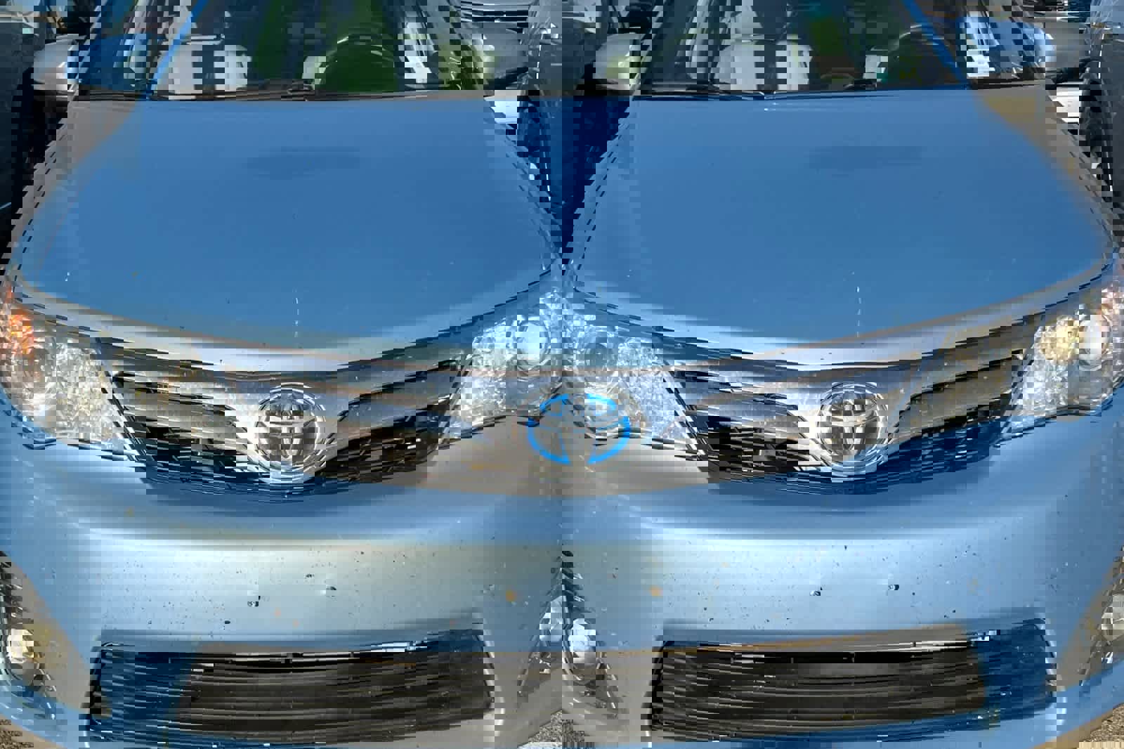 Used 2012 Toyota Camry XLE w/ Leather Pkg image 12