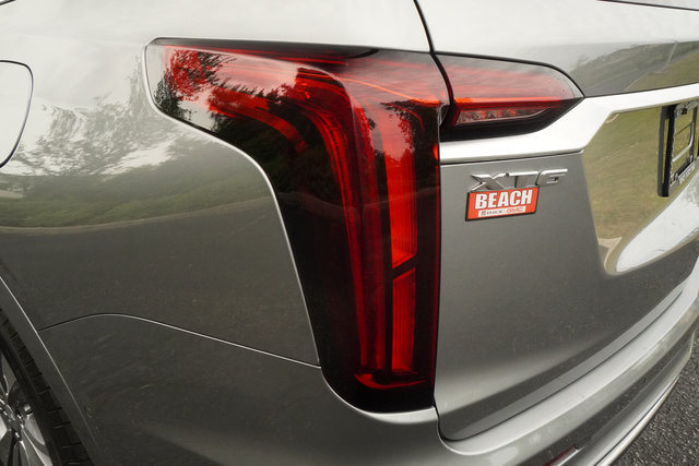 Used 2024 Cadillac XT6 Premium Luxury w/ Technology Package FWD image 36