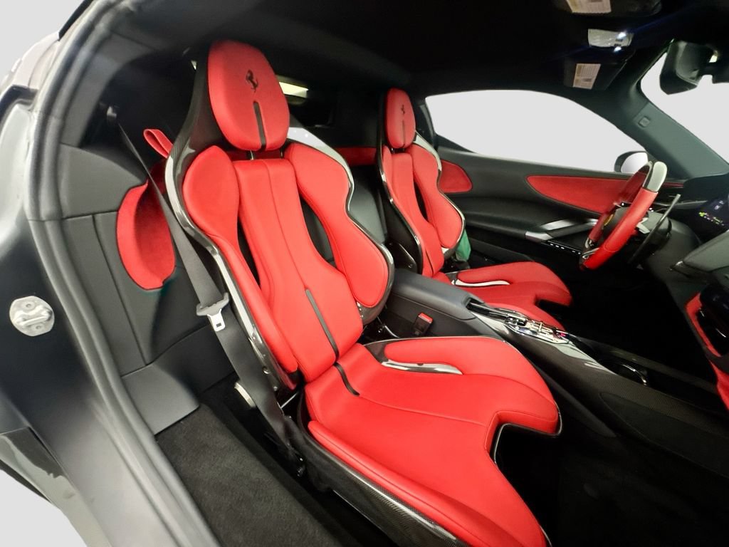 Used 2022 Ferrari SF90 Stradale AWD/4WD image 31