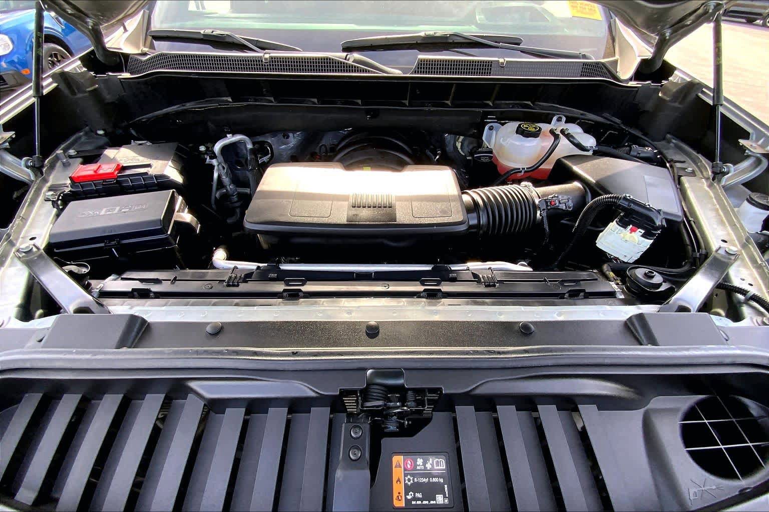 Used 2023 Chevrolet Silverado 1500 High Country w/ Technology Package AWD/4WD image 28