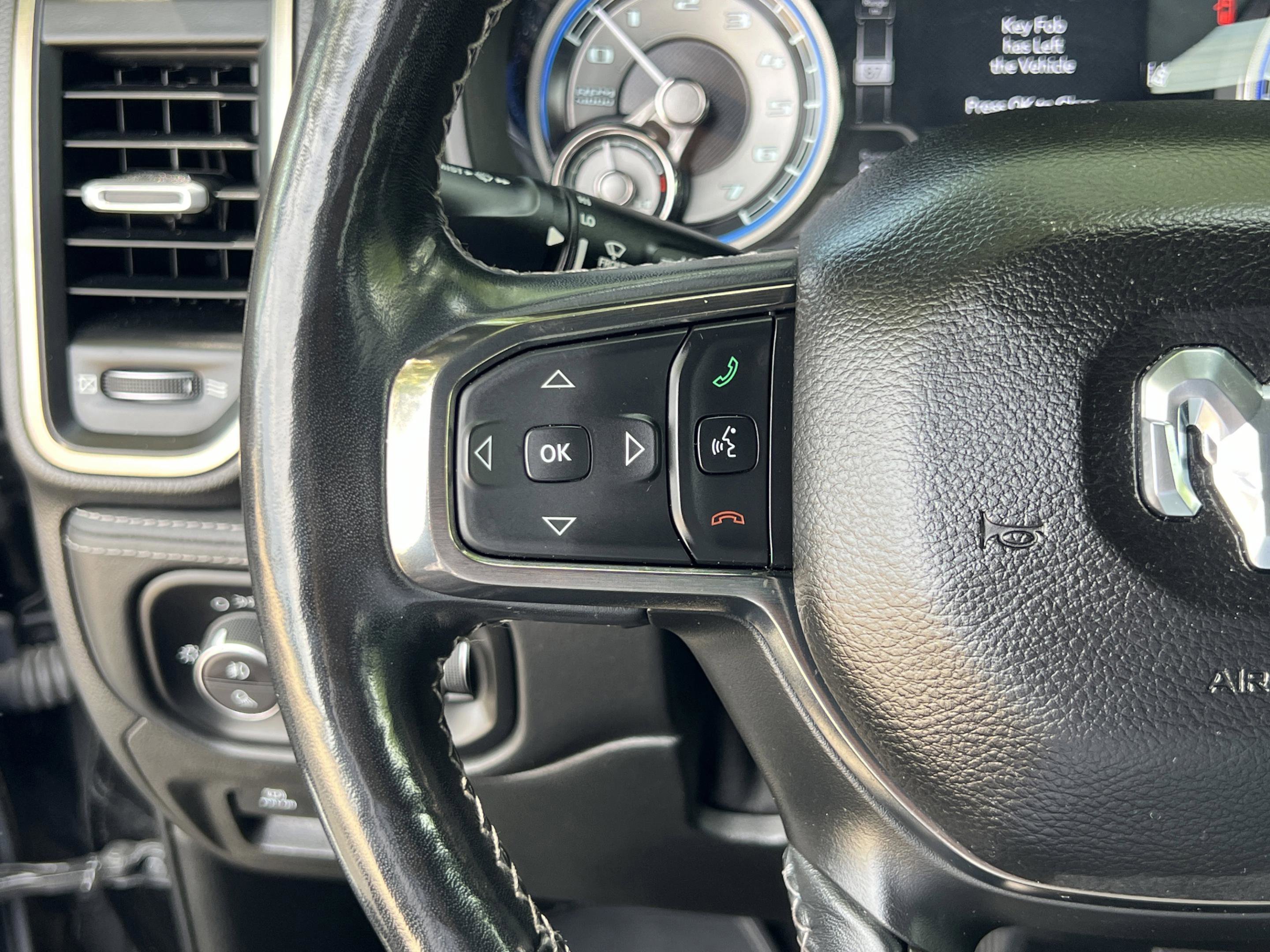 Used 2019 RAM 1500 Limited w/ Advanced Safety Group AWD/4WD image 11