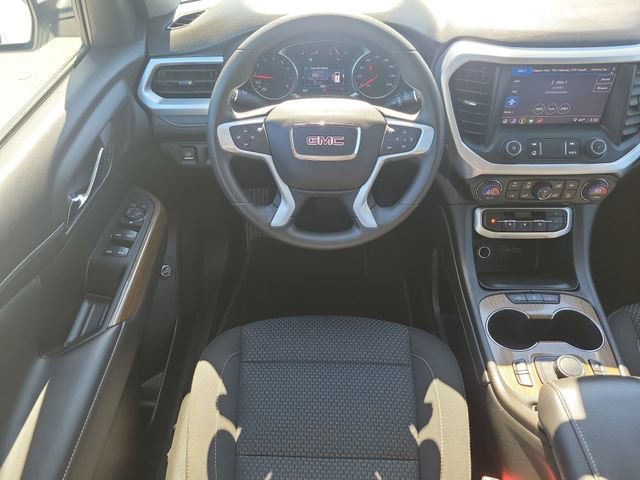 Used 2023 GMC Acadia SLE w/ Driver Convenience Package FWD image 13