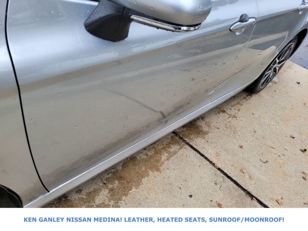 Used 2024 Toyota Camry XLE image 11