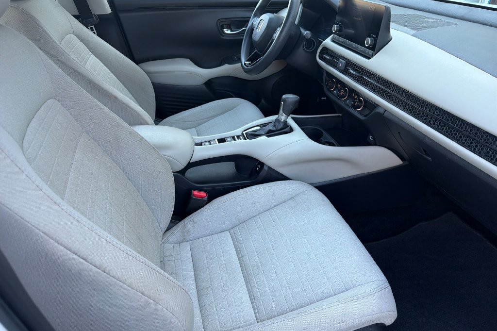 Certified 2024 Honda HR-V LX image 19