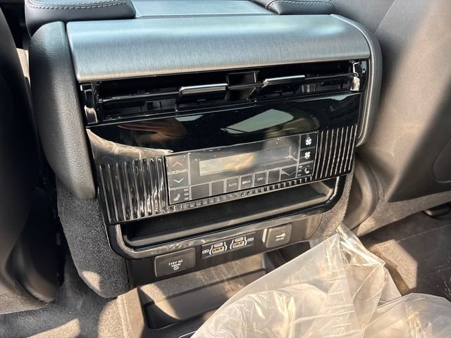 New 2026 Jeep Grand Wagoneer L Limited AWD/4WD image 14
