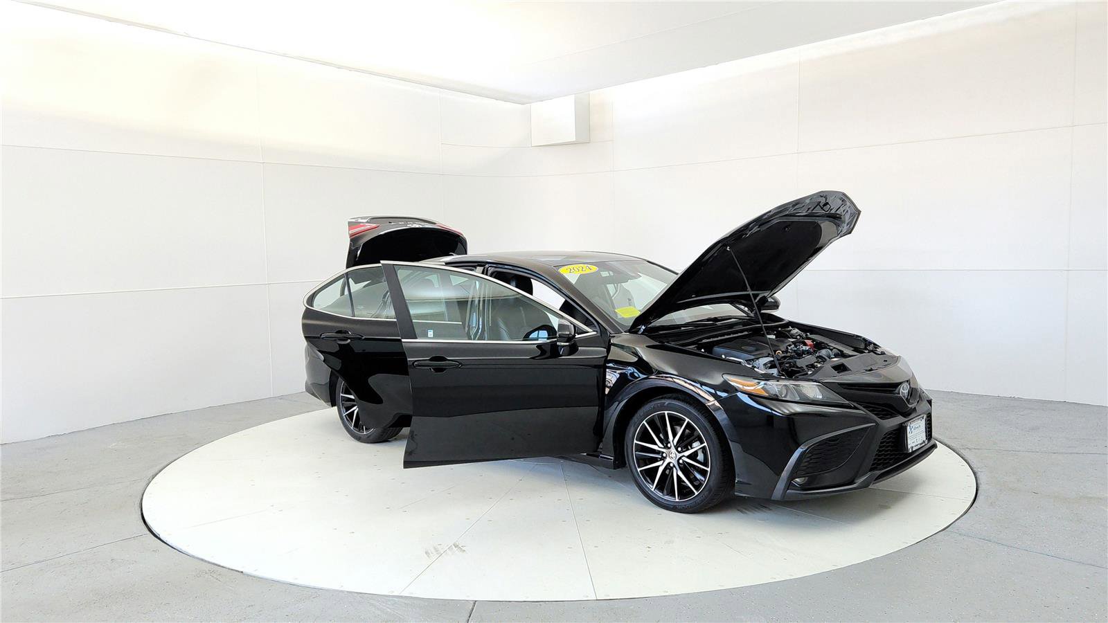 Certified 2024 Toyota Camry SE w/ Cold Weather Package FWD image 12