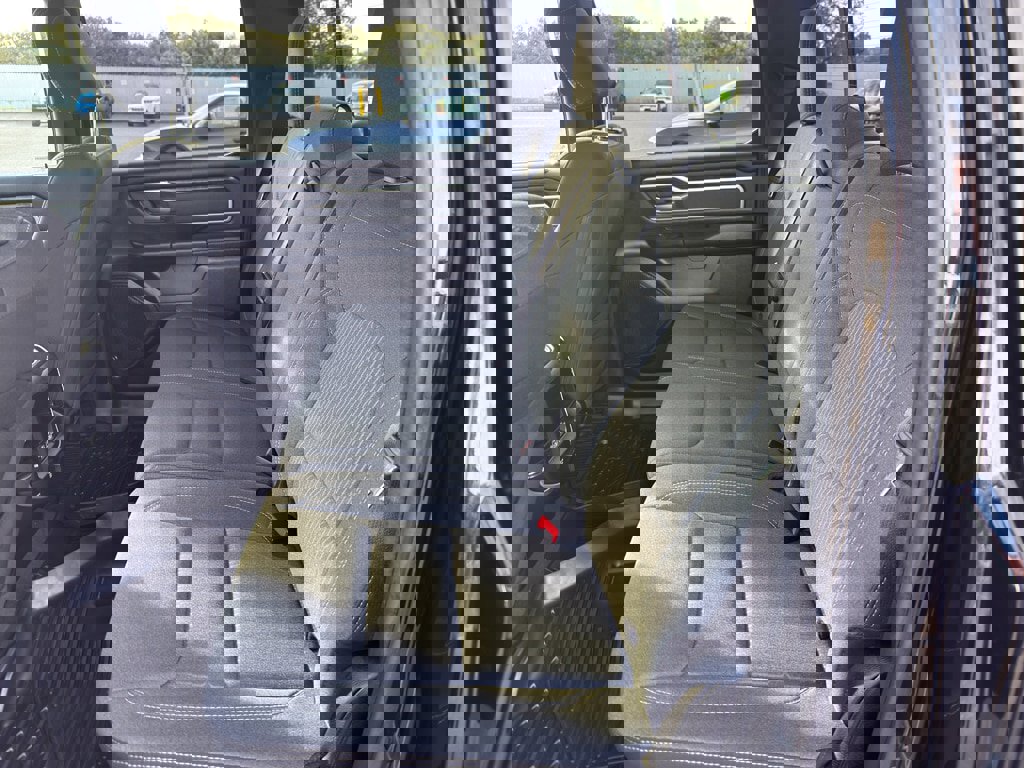 Used 2022 RAM 1500 Big Horn image 15