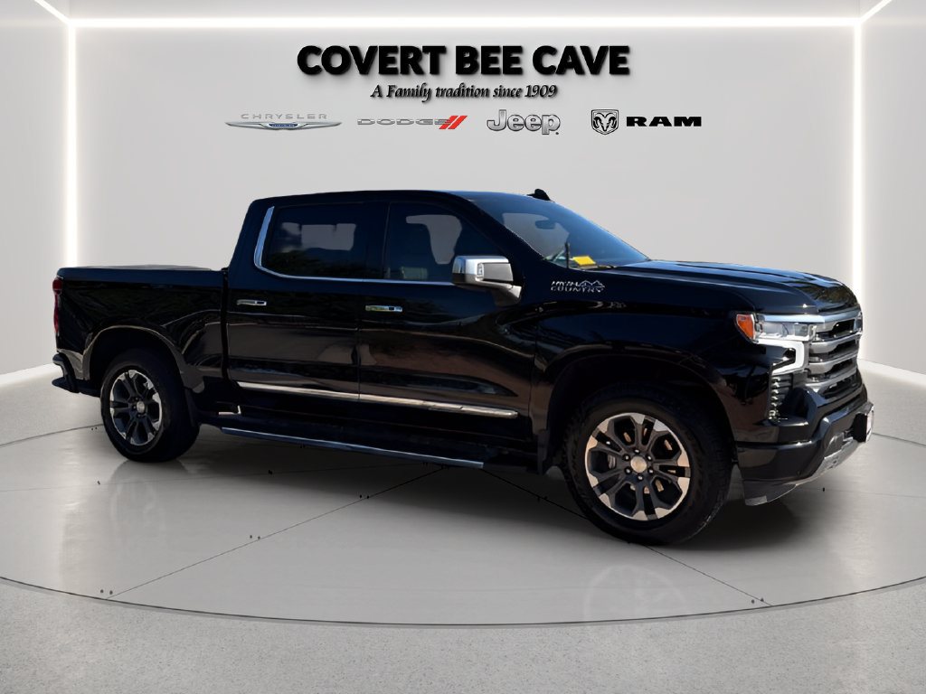 Used 2025 Chevrolet Silverado 1500 High Country w/ Technology Package AWD/4WD image 12