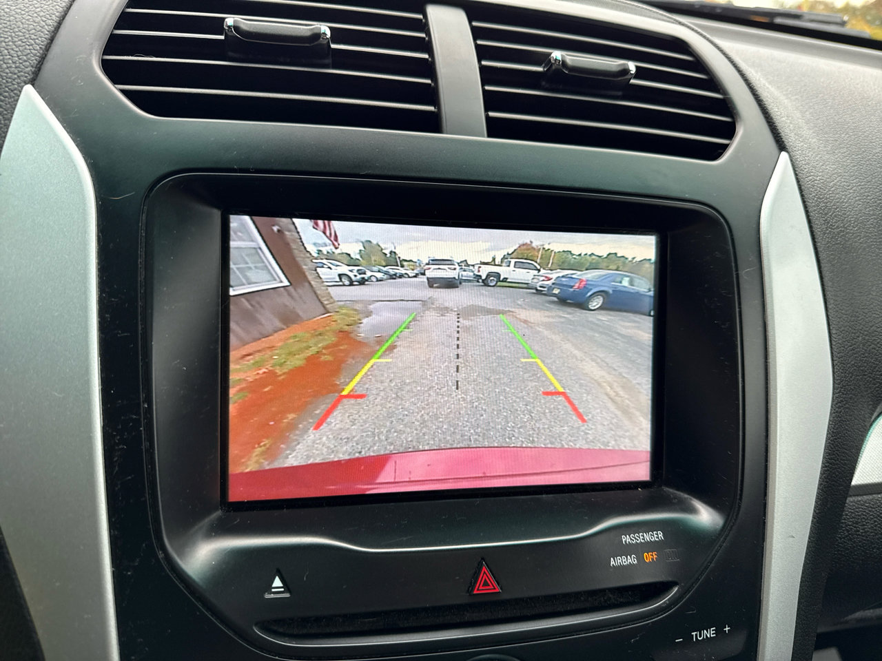 Used 2015 Ford Explorer XLT w/ Equipment Group 202B image 19