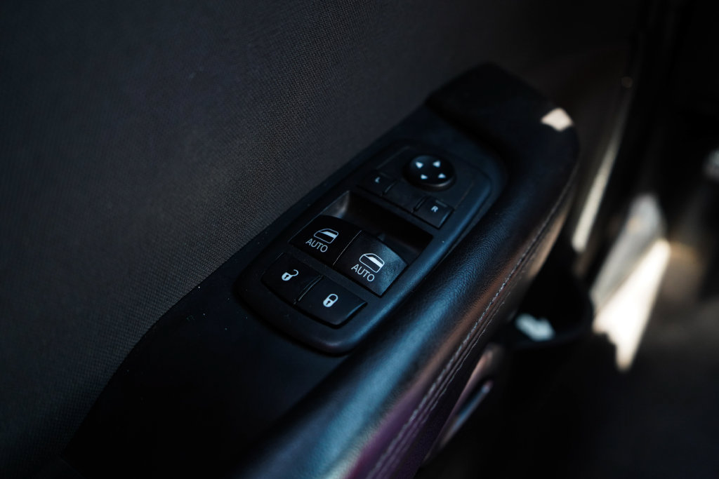 Used 2018 Dodge Challenger R/T RWD image 30