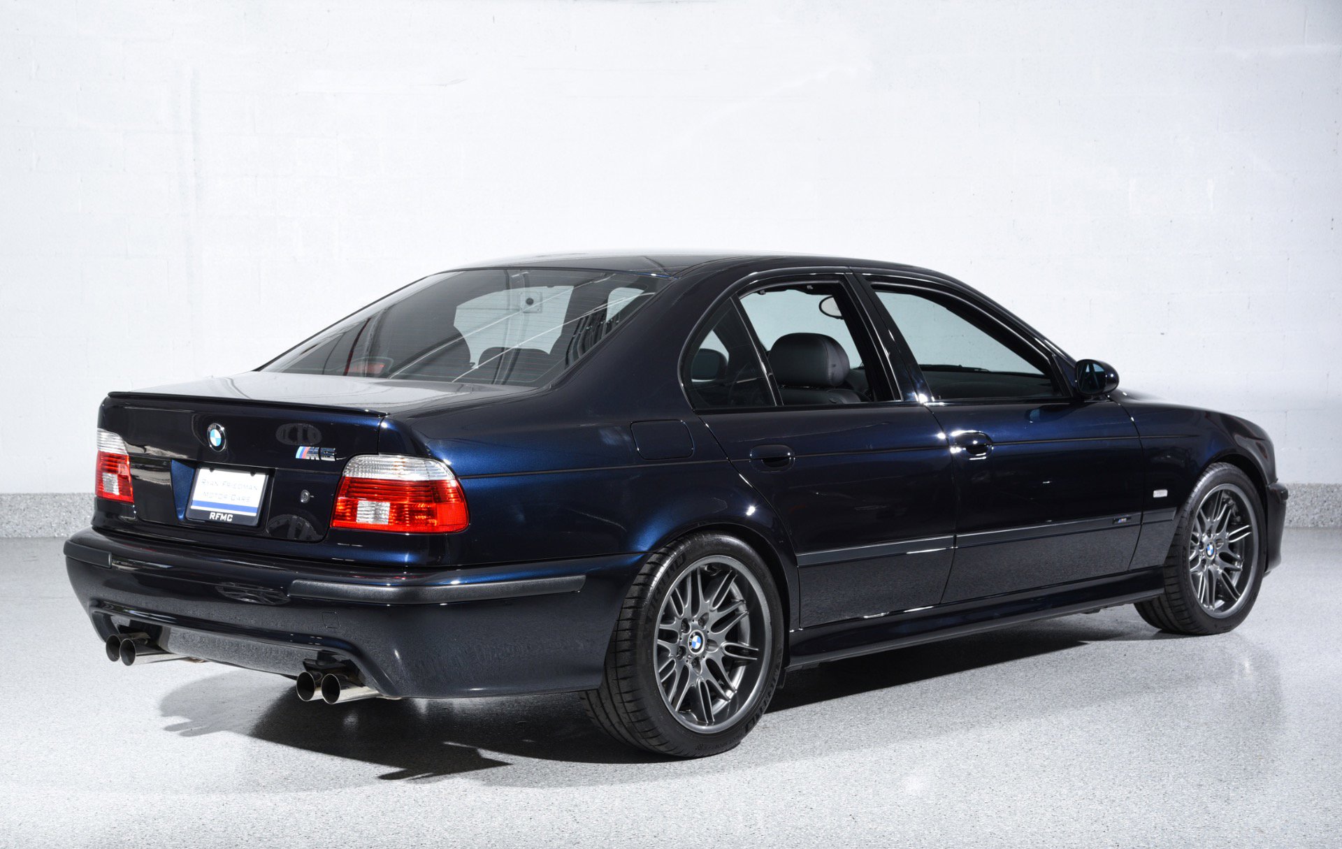 Used 2003 BMW M5 RWD image 3
