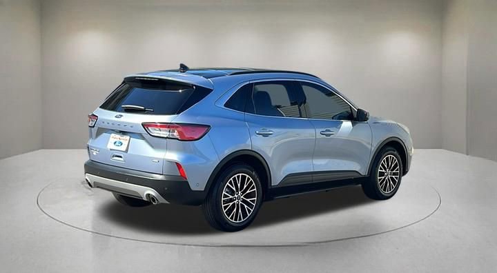 Certified 2022 Ford Escape Titanium w/ Titanium Premium Package image 6