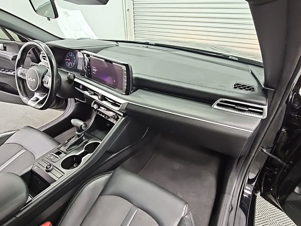 Used 2023 Kia K5 GT-Line image 37