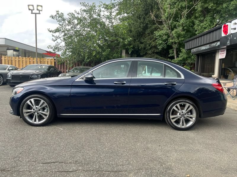 Used 2018 Mercedes-Benz C 300 4MATIC Sedan image 4
