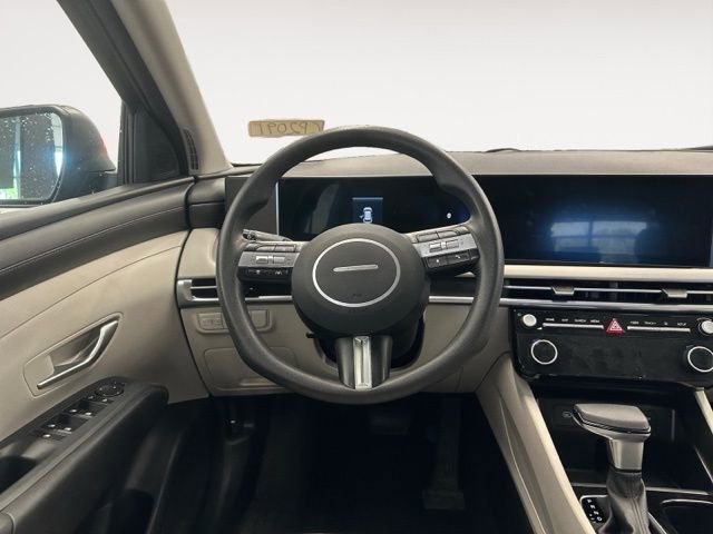 Used 2025 Hyundai Tucson SEL FWD image 13