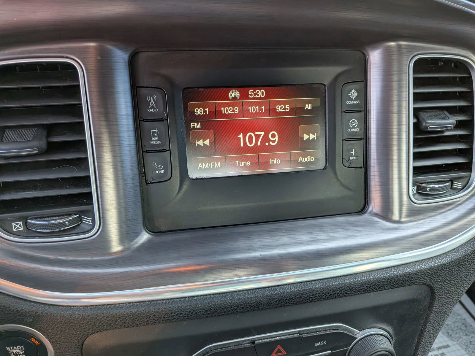 Used 2015 Dodge Charger SE image 37