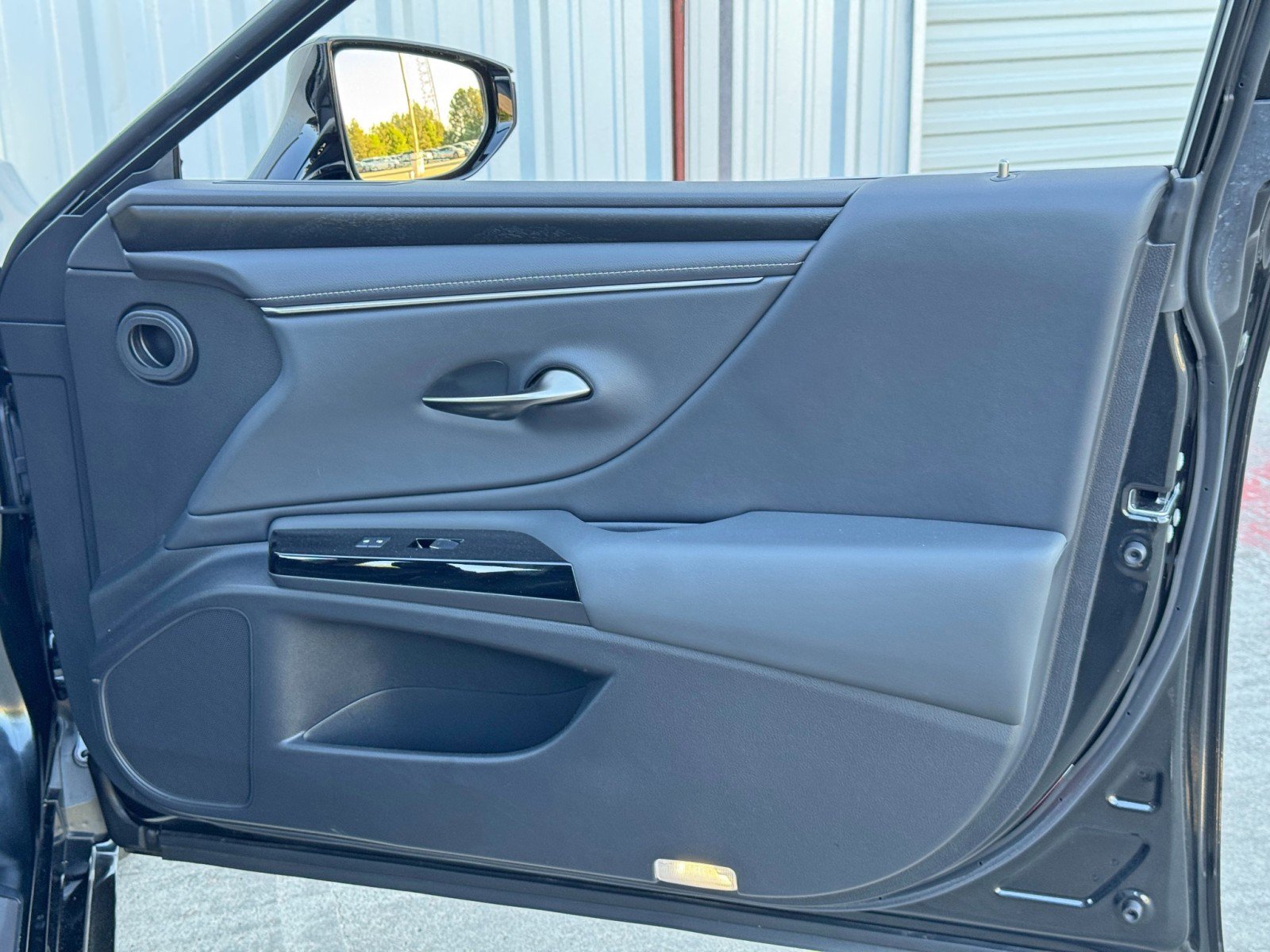 Used 2022 Lexus ES 300h w/ Premium Package FWD image 45