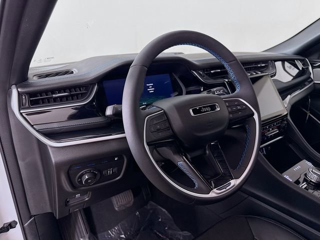 Used 2024 Jeep Grand Cherokee Trailhawk AWD/4WD image 9