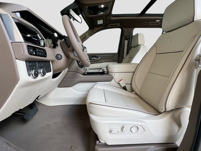 New 2026 GMC Yukon Denali w/ Sun & Power Step Package AWD/4WD image 15
