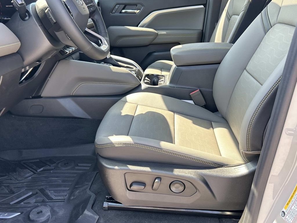New 2026 Chevrolet Colorado ZR2 w/ Technology Package AWD/4WD image 17