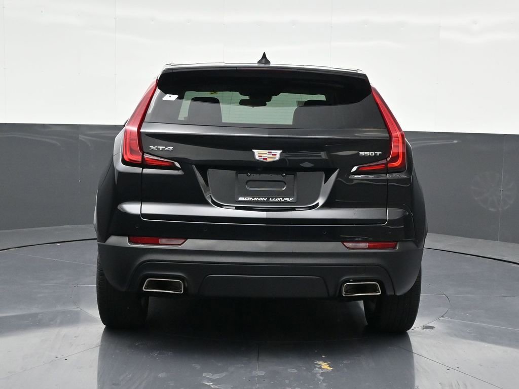 Used 2022 Cadillac XT4 Luxury w/ Driver Awareness Package image 4