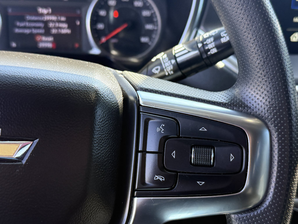 Used 2024 Chevrolet Blazer LT w/ Midnight/Sport Edition FWD image 17