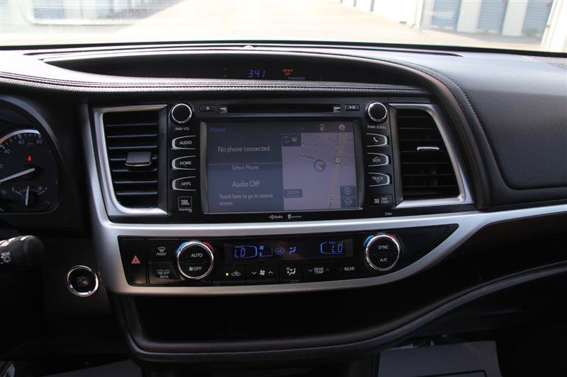 Used 2014 Toyota Highlander Limited FWD image 31