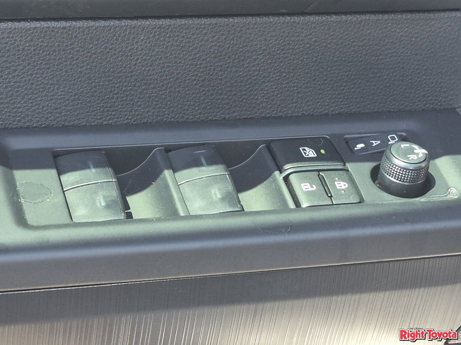 New 2026 Toyota Tundra Platinum AWD/4WD image 18