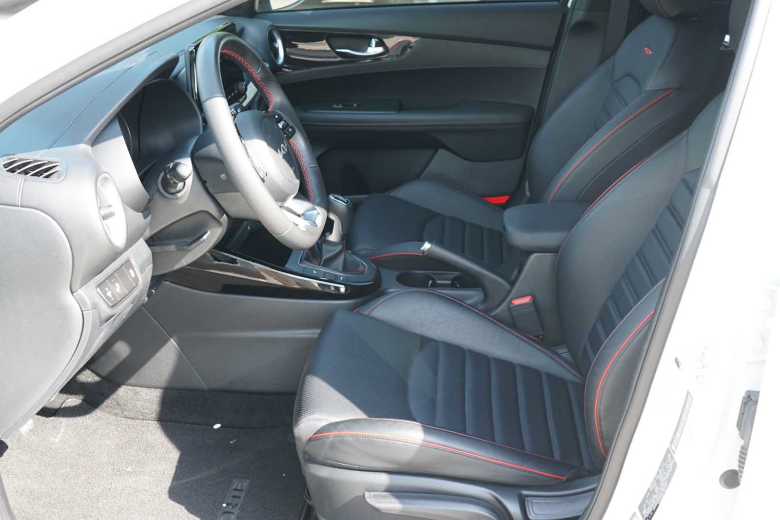 Certified 2024 Kia Forte GT FWD image 9