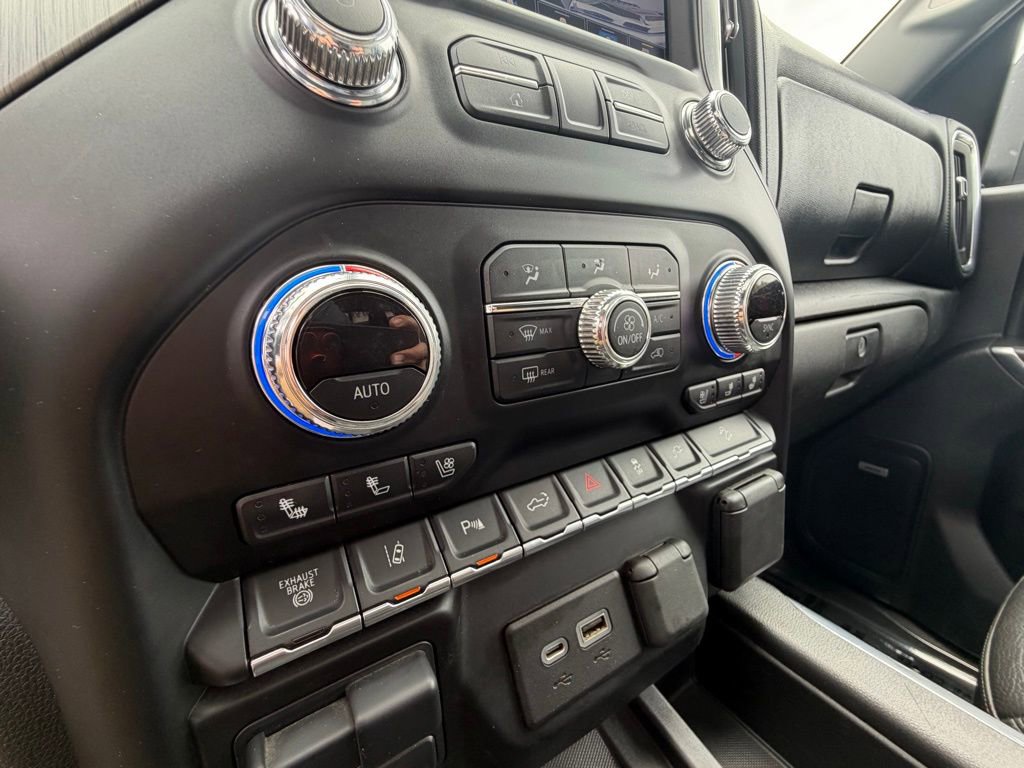 Used 2020 GMC Sierra 2500 Denali w/ Denali Ultimate Package image 22