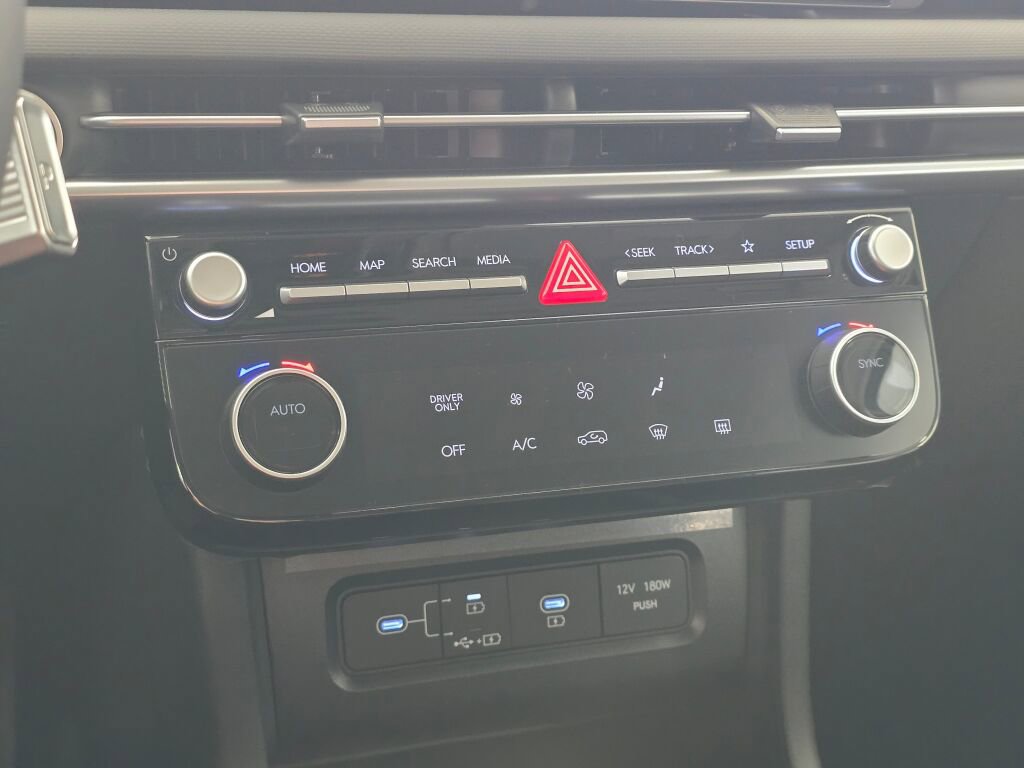 New 2026 Hyundai Tucson Blue SE image 27