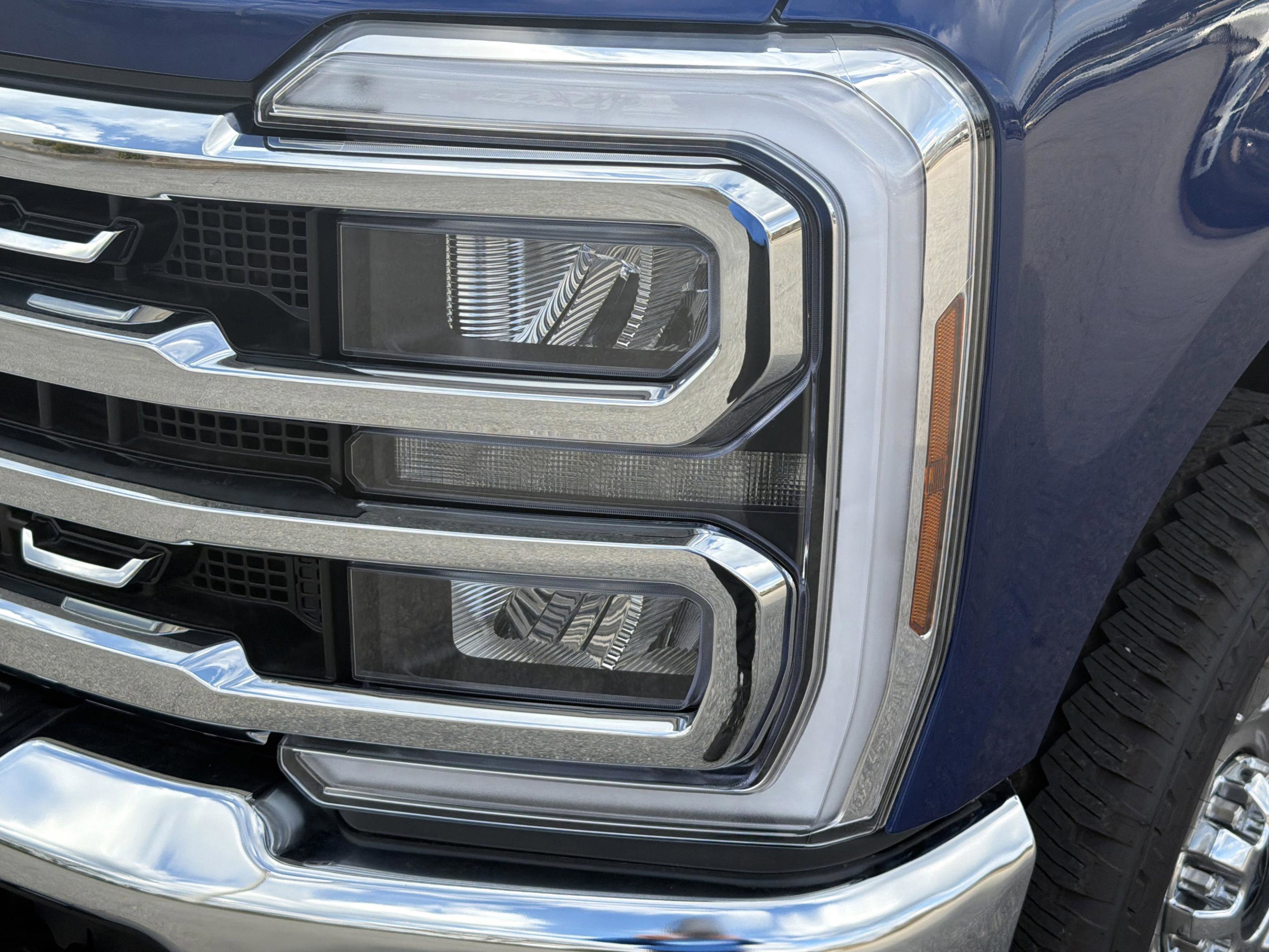 New 2026 Ford F250 Lariat w/ Chrome Package image 19