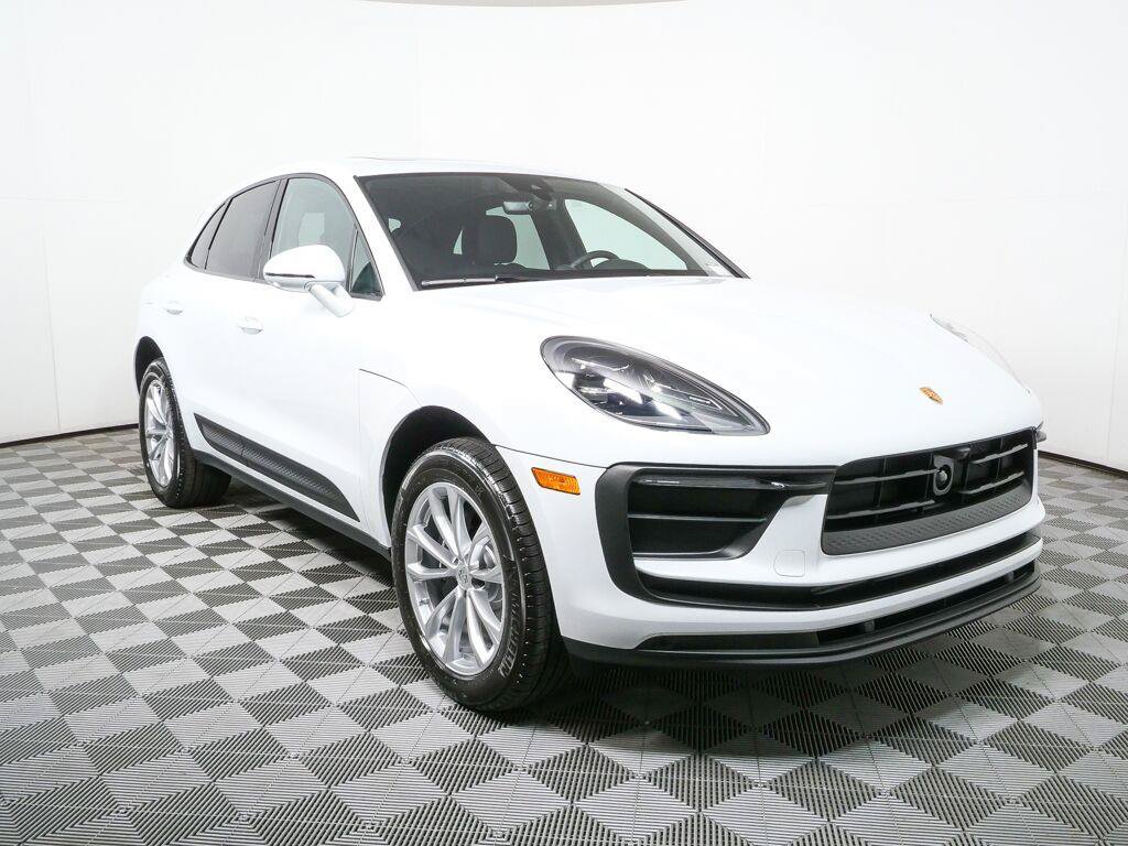 Certified 2026 Porsche Macan Turbo AWD/4WD image 29