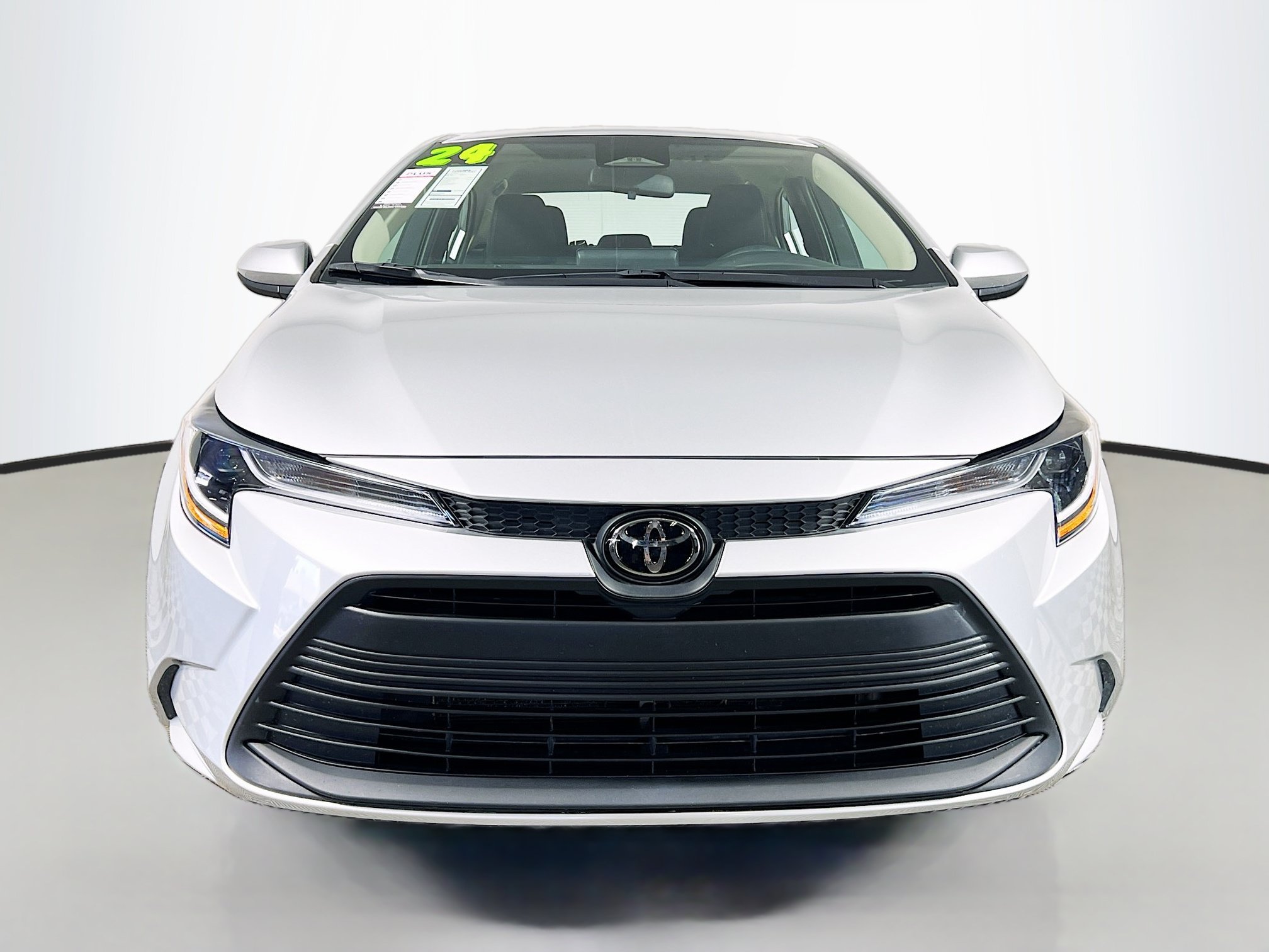 Used 2024 Toyota Corolla LE FWD image 11