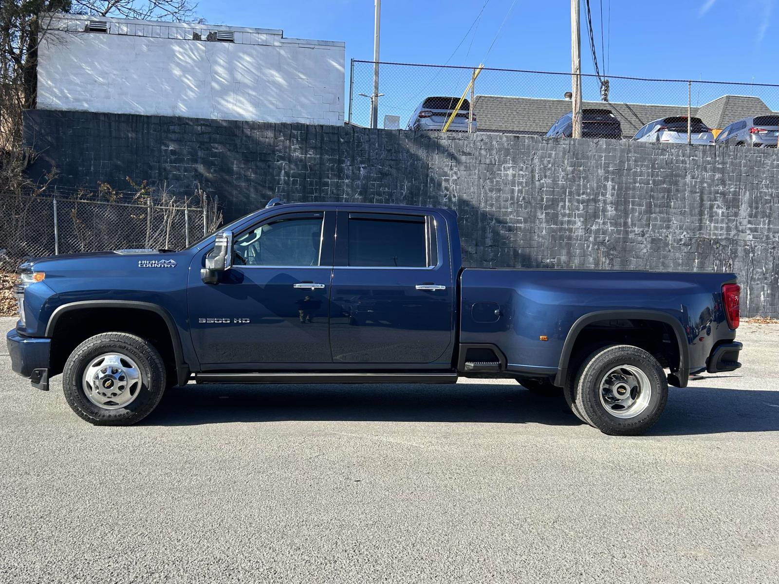 Used 2023 Chevrolet Silverado 3500 High Country w/ Safety Package II image 6