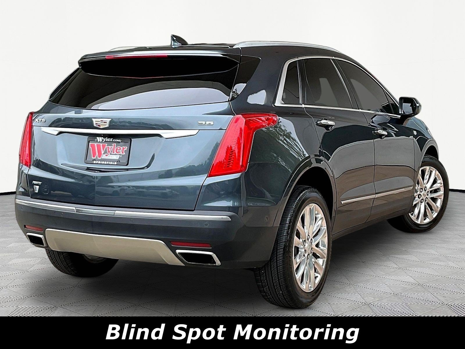 Used 2019 Cadillac XT5 Platinum AWD/4WD image 6