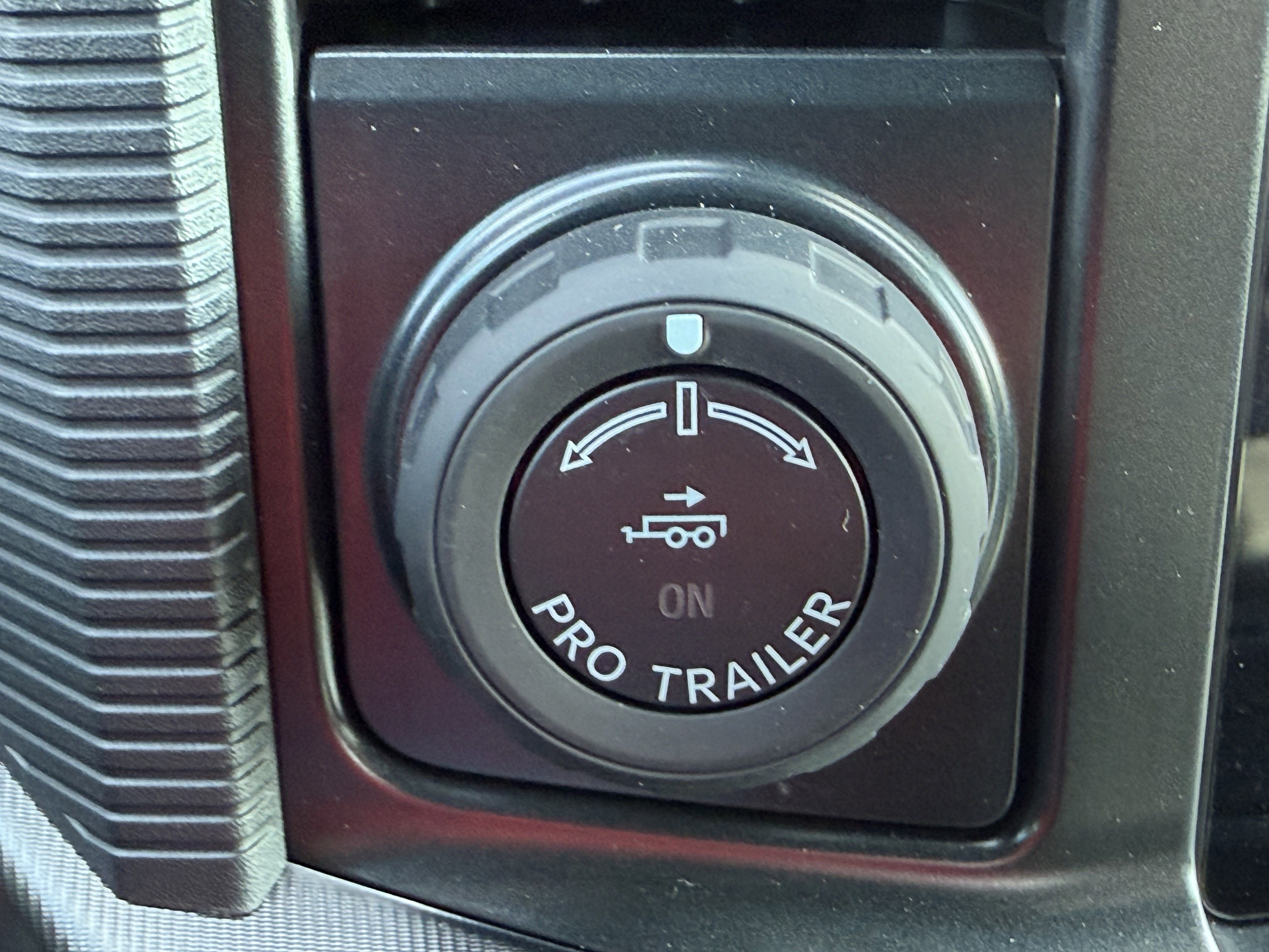 New 2025 Ford F150 Lariat w/ Equipment Group 502A High image 32