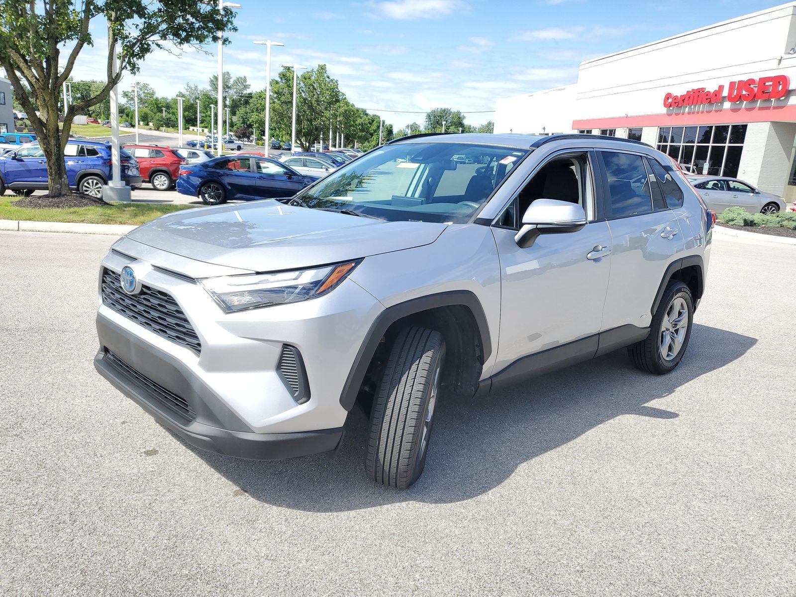 Certified 2024 Toyota RAV4 XLE AWD/4WD image 2