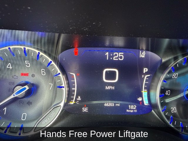 Used 2020 Chrysler Pacifica Touring-L Plus FWD image 14