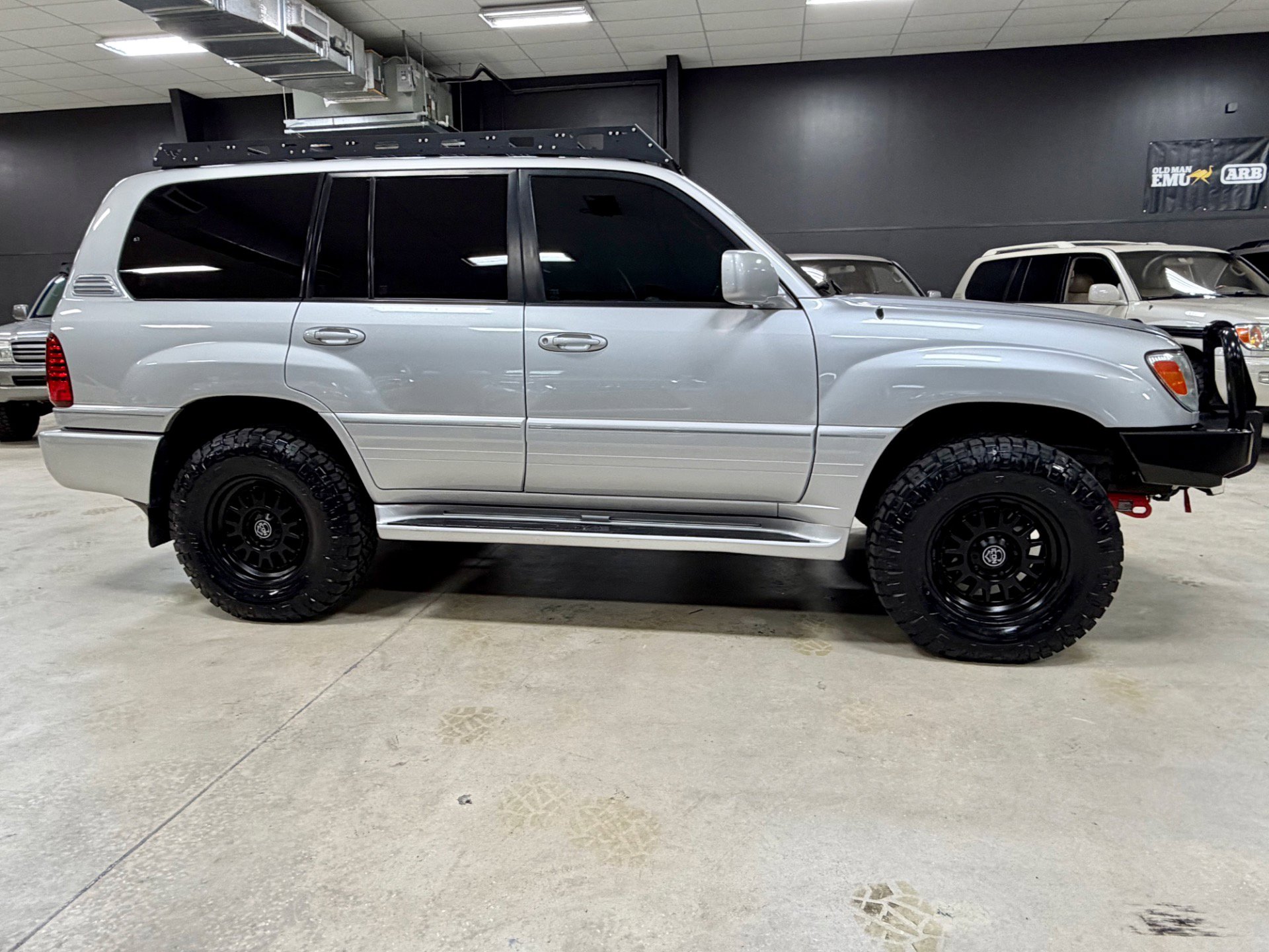 Used 2006 Lexus LX 470 image 7