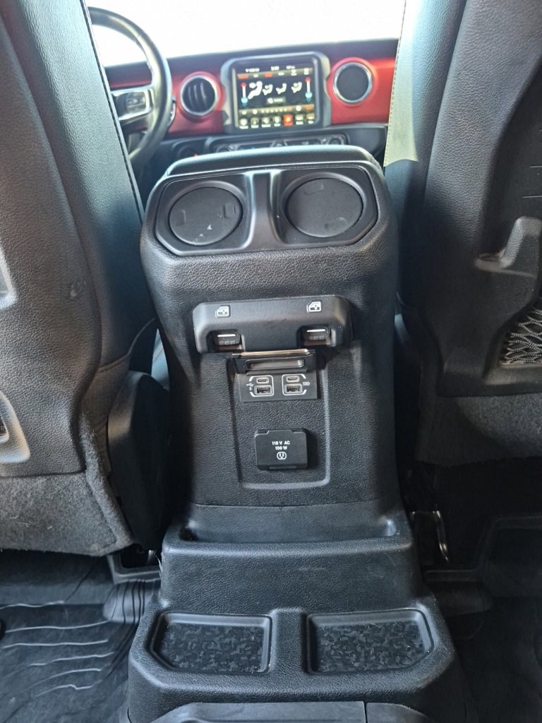 Used 2018 Jeep Wrangler Unlimited Rubicon image 45