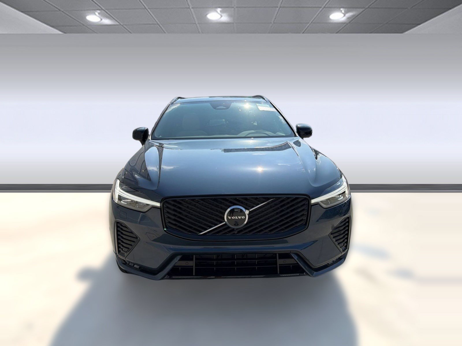 New 2026 Volvo XC60 B5 Plus w/ Protection Package Premier AWD/4WD image 6