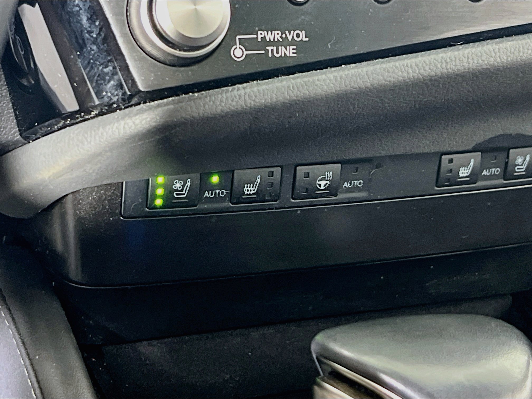 Used 2024 Lexus ES 300h w/ Premium Package FWD image 20